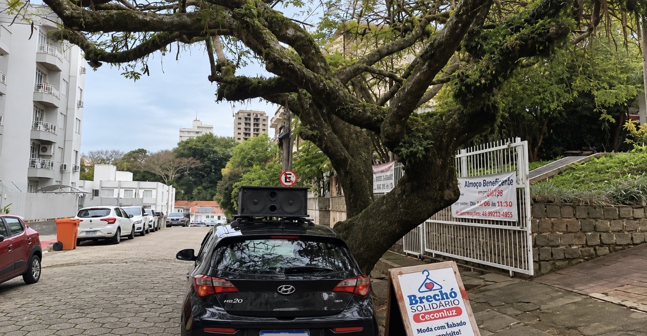 Carro de Som — divulgação em via urbana
